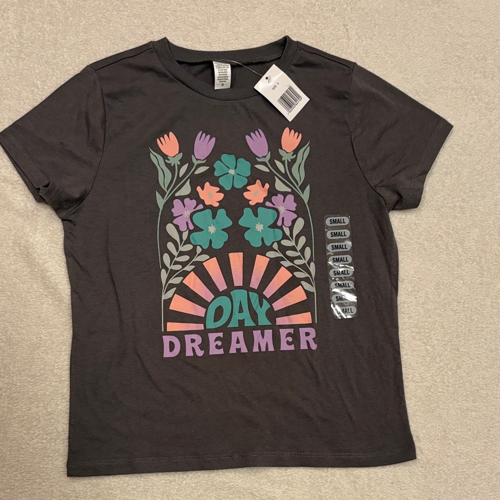 Day Dreamer Floral Graphic Tee - Black